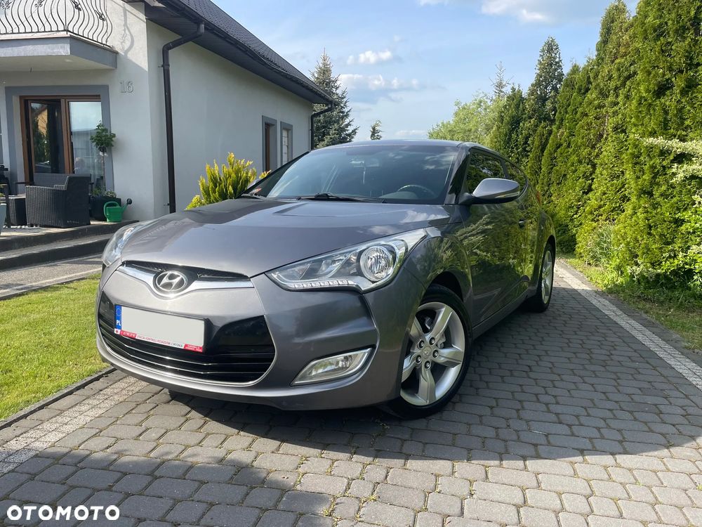 Hyundai Veloster 1.6 GDI Comfort - 17