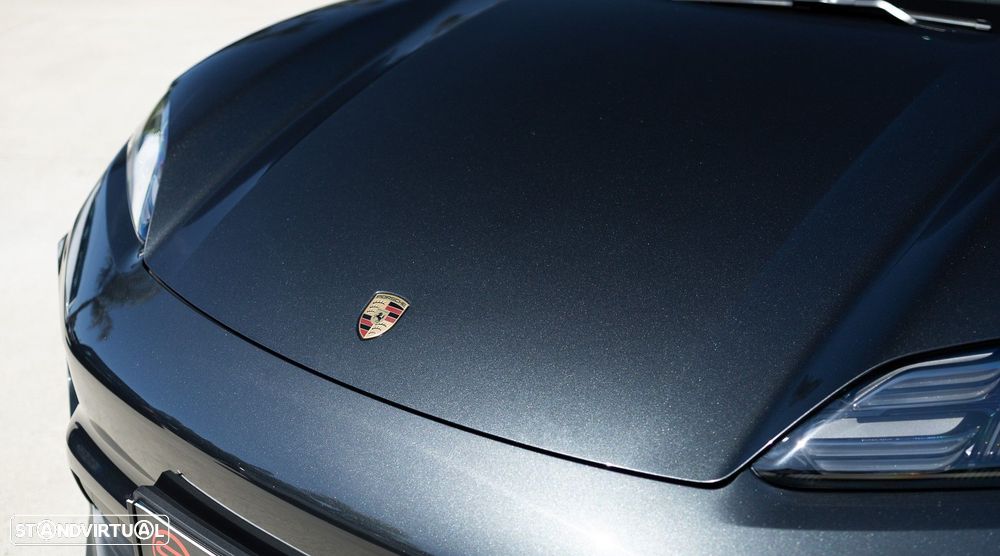 Porsche Macan Electric 4 - 24