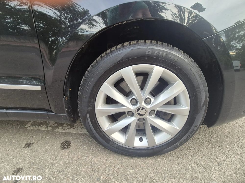 Skoda Superb 2.0 TDI Elegance DSG - 16