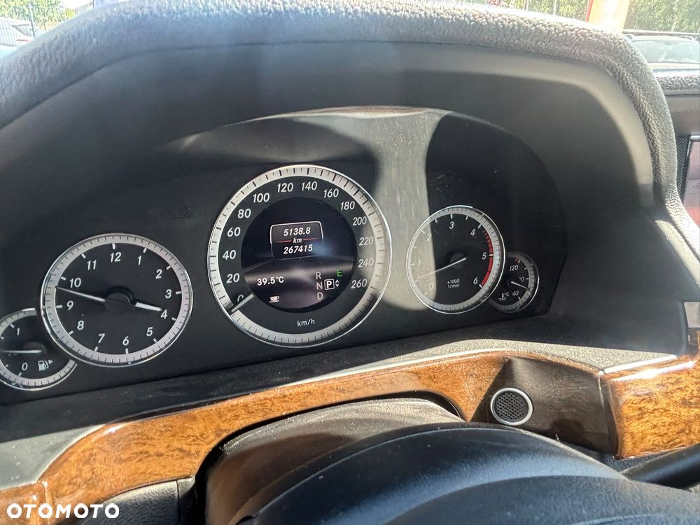 Mercedes-Benz Klasa E 350 BlueTEC 4-Matic Elegance - 17