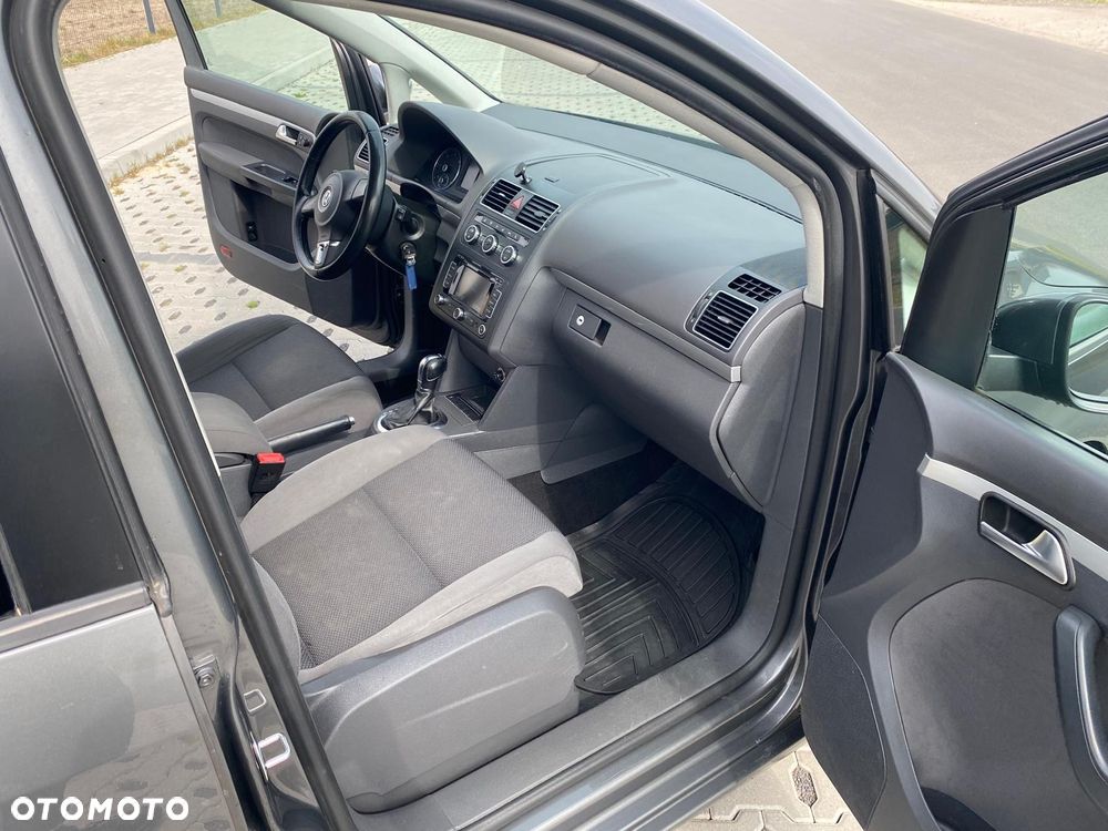 Volkswagen Touran 1.6 TDI DPF DSG Cross - 15