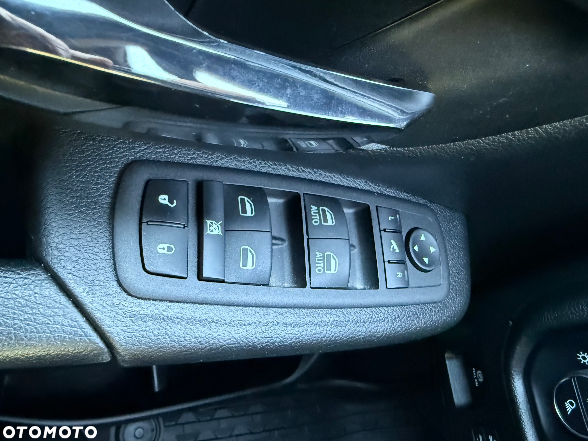 Dodge RAM 1500 5.7 4x4 - 28