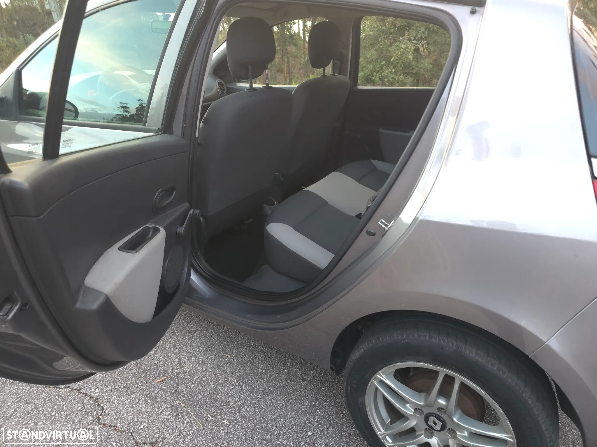 Renault Clio 1.5 dCi # - 20