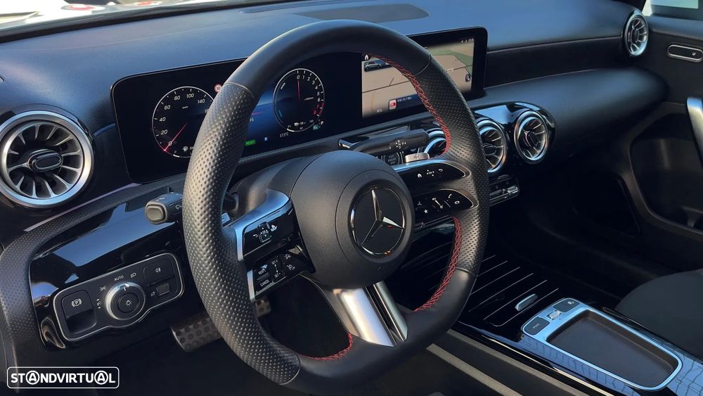 Mercedes-Benz A 250 e 8G-DCT AMG Line - 27
