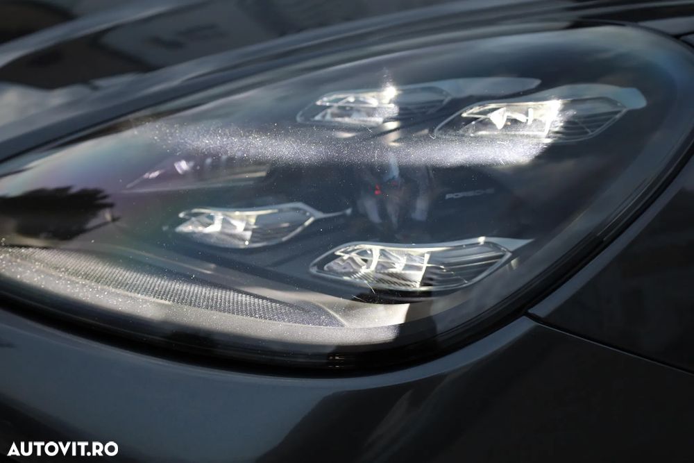 Porsche Cayenne Coupe Standard - 30