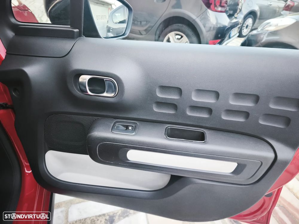 Citroën C3 1.2 PureTech Shine - 14