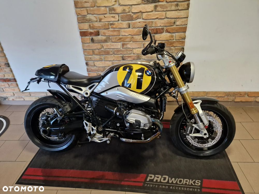 BMW R - 2