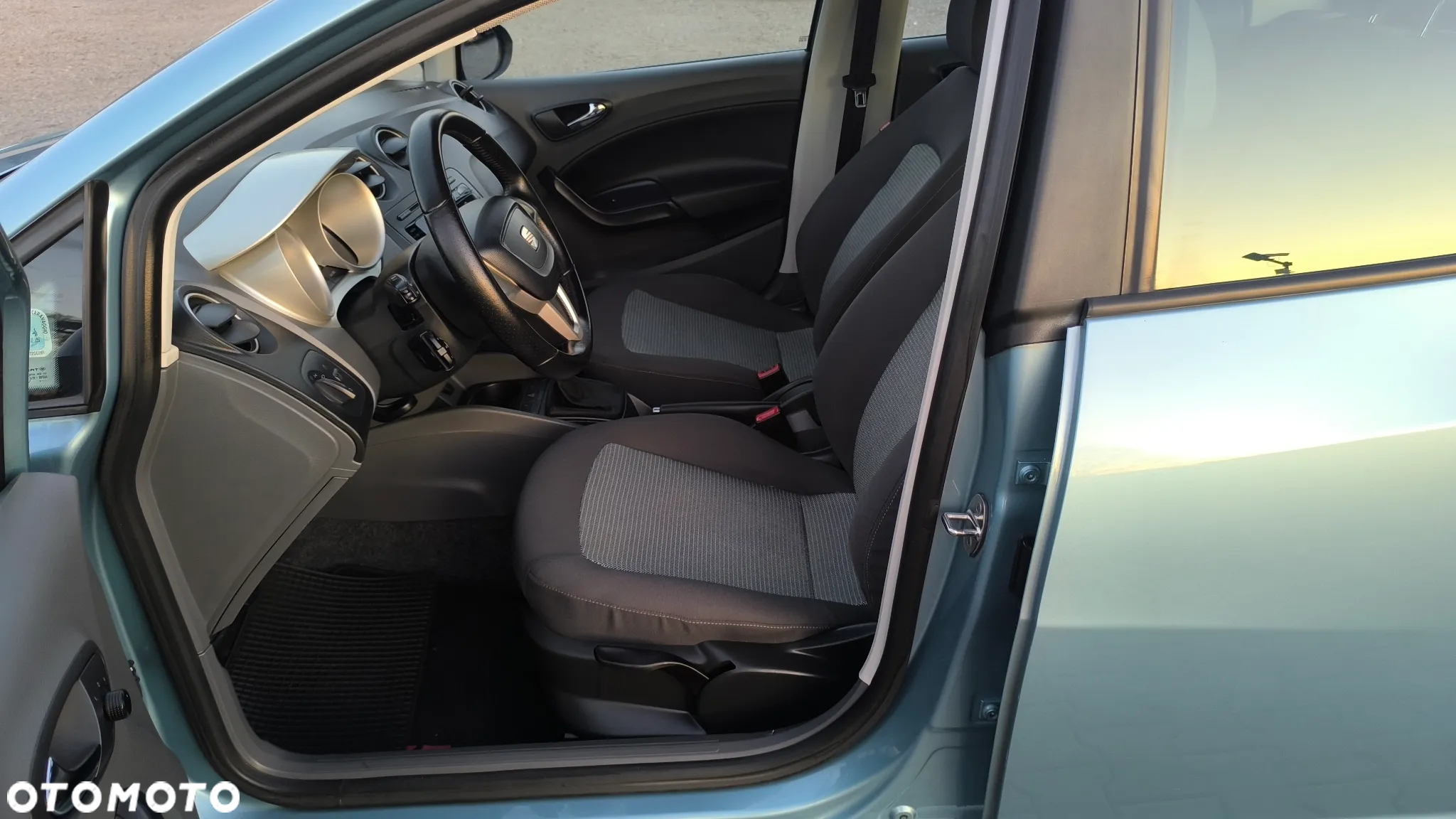 Seat Ibiza 1.4 16V Style - 24