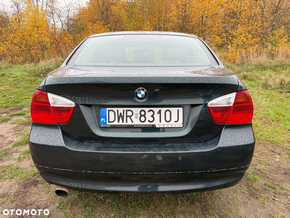 BMW Seria 3 318i - 9