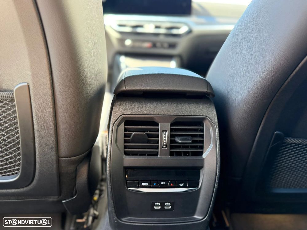 BMW 320 e Pack Desportivo M Auto - 15