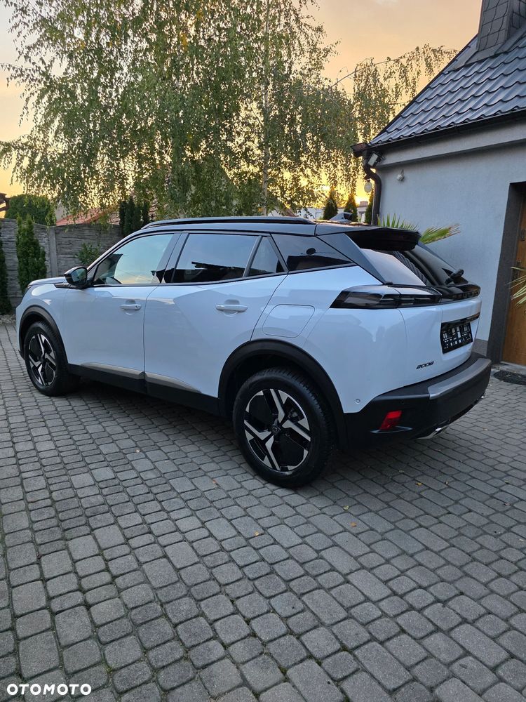 Peugeot 2008 - 12