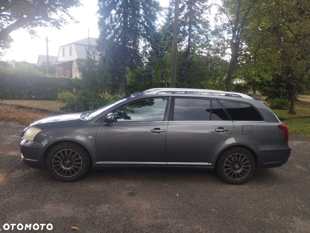 Toyota Avensis - 3