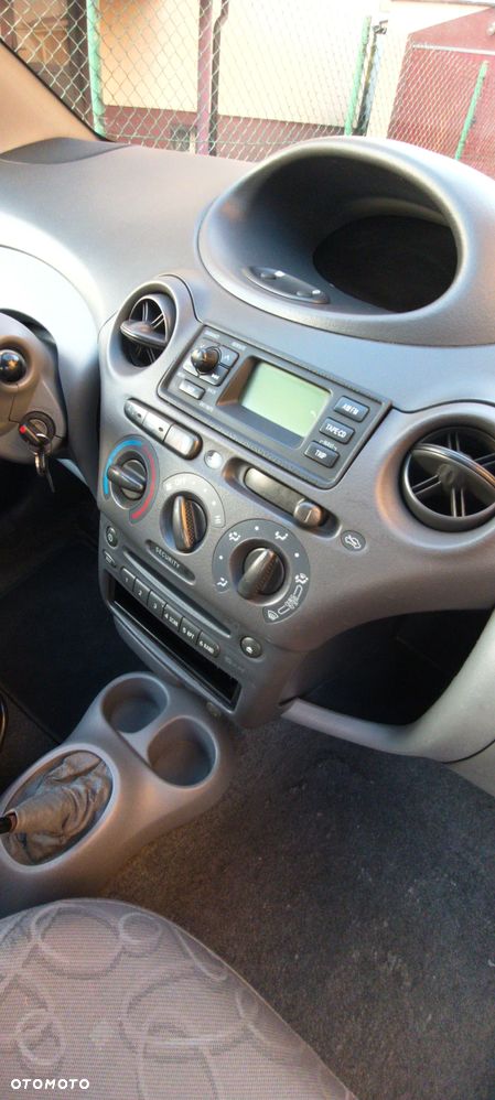 Toyota Yaris 1.3 Luna - 11