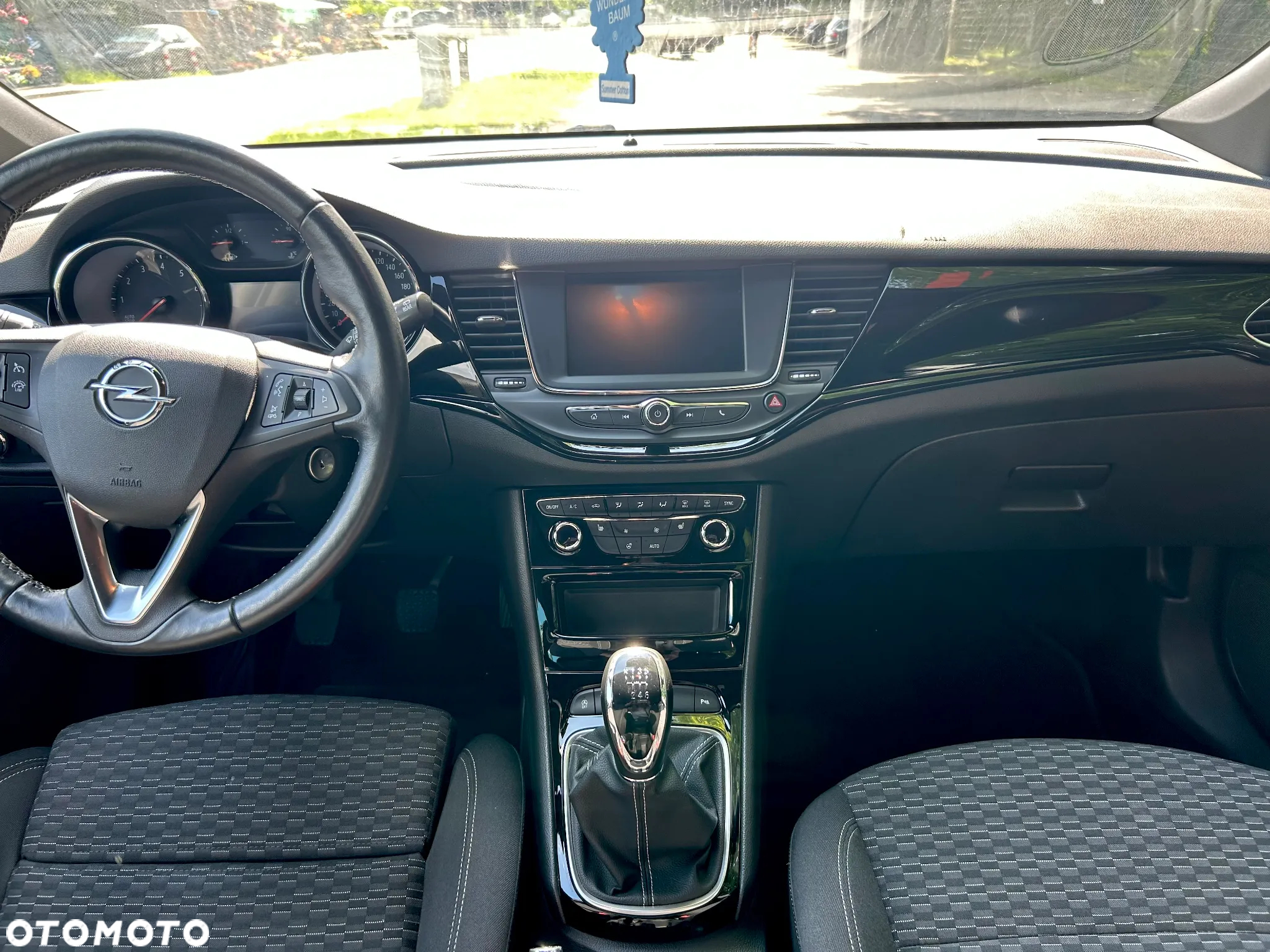 Opel Astra V 1.4 T Dynamic S&S - 14