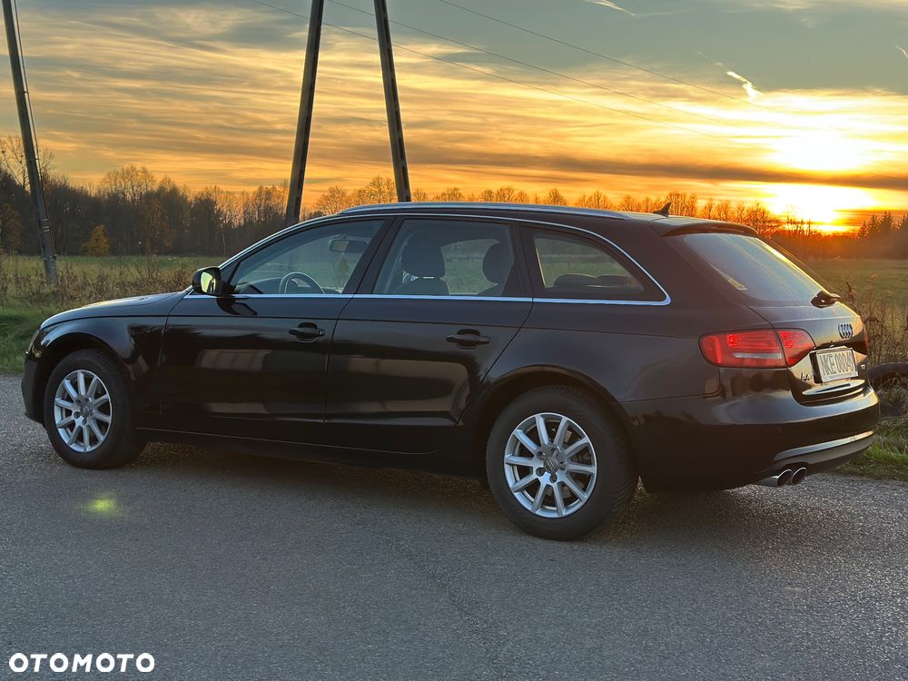 Audi A4 Avant 2.0 TDI DPF Ambiente - 14