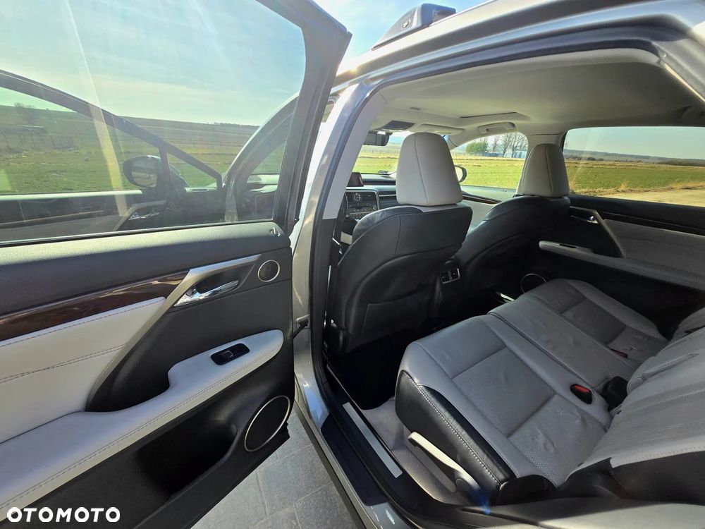Lexus RX - 13