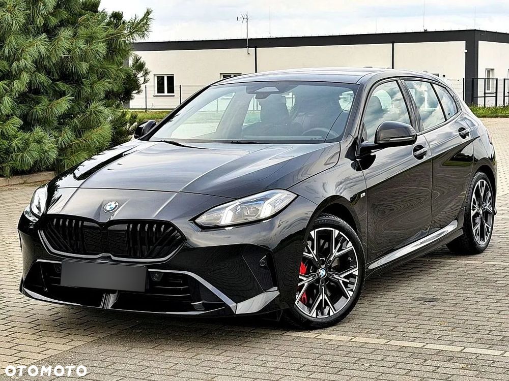 BMW Seria 1 120 mHEV - 8