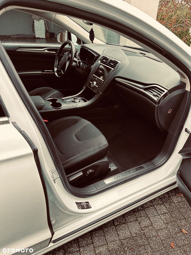 Ford Mondeo 2.0 EcoBlue Titanium - 31