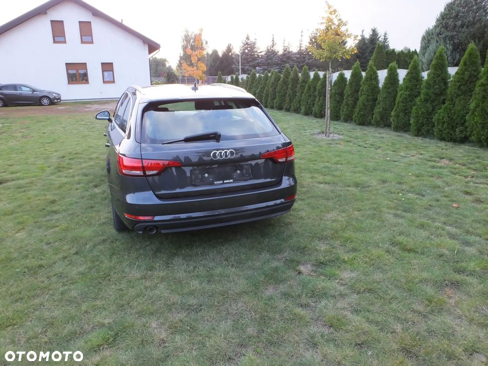 Audi A4 Avant 2.0 TDI S tronic - 12