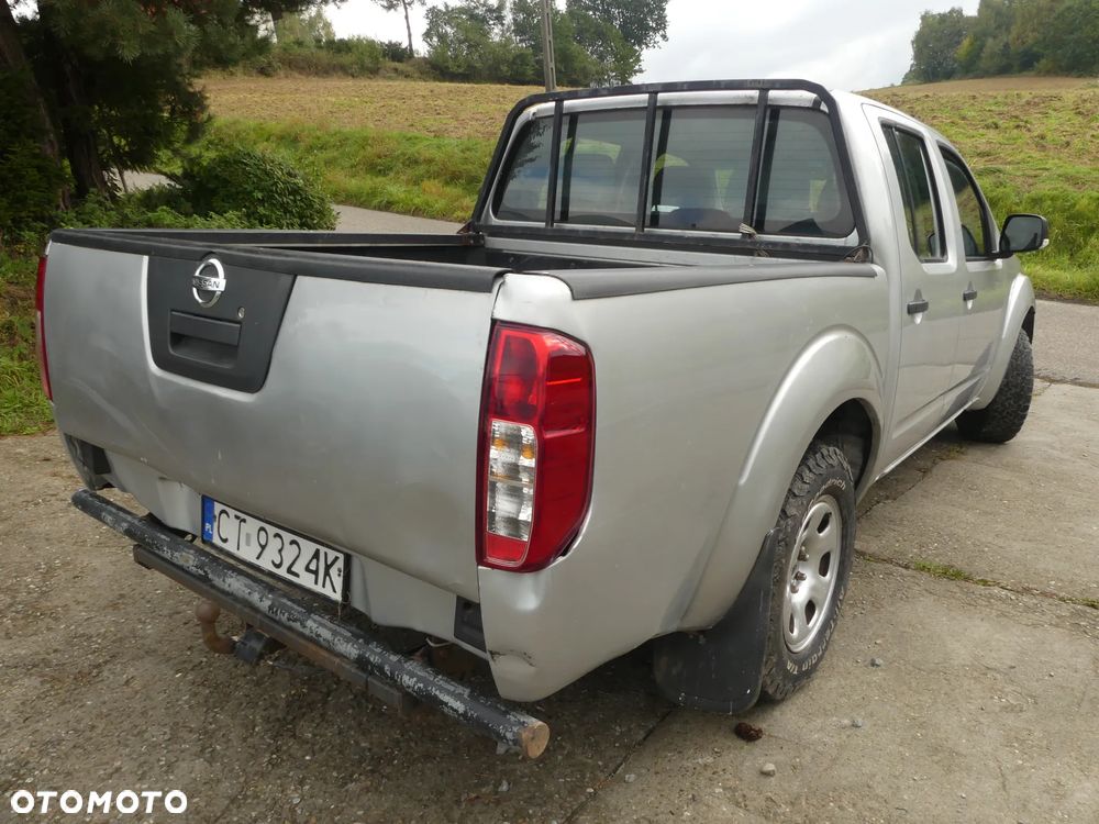 Nissan Navara 2.5 D XE 140 - 10
