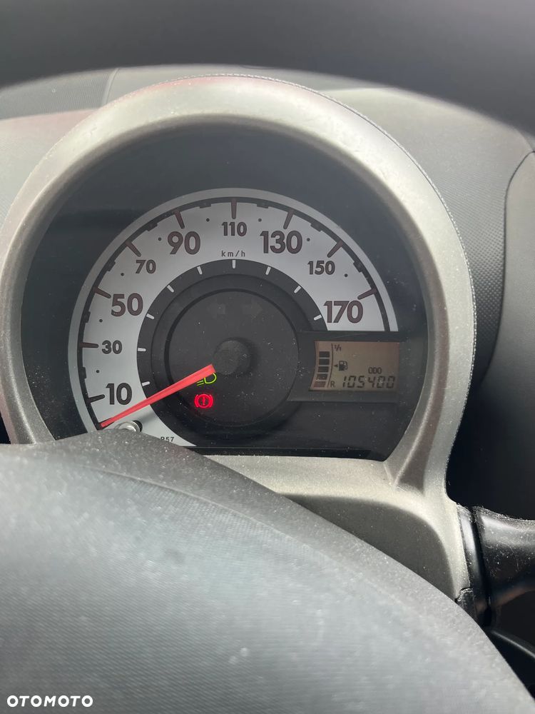 Peugeot 107 1.0 Happy - 6