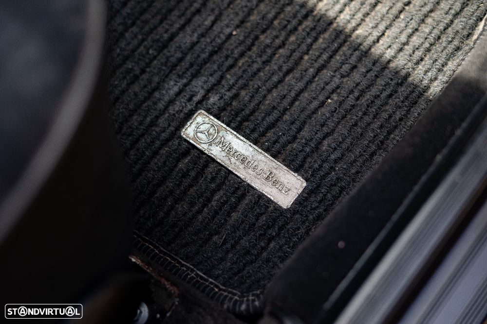 Mercedes-Benz W201 (1982-1993) 190 D 2.0 - 24