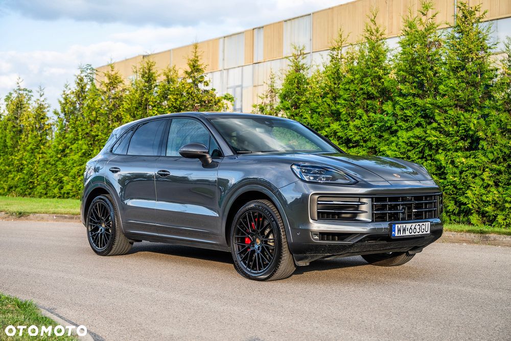 Porsche Cayenne - 1