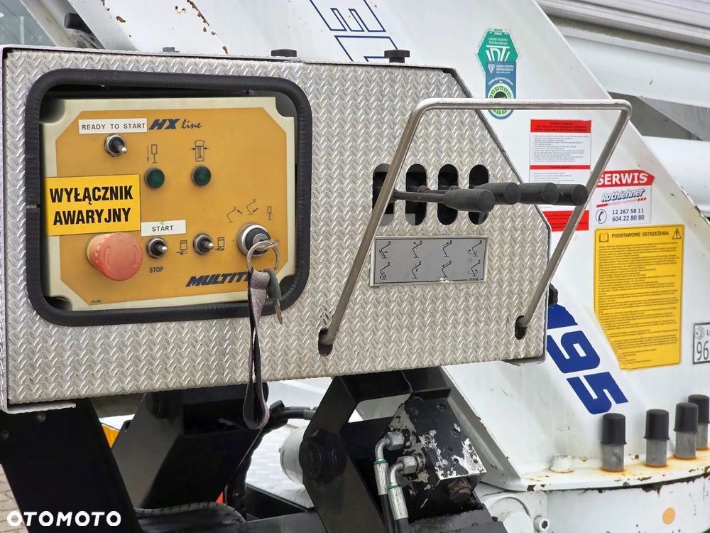 Nissan Cabstar / Multitel HX195 - 9