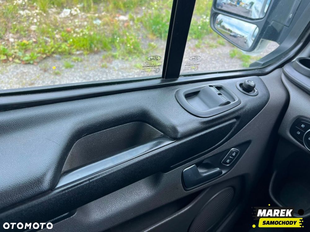 Ford Transit Custom - 13