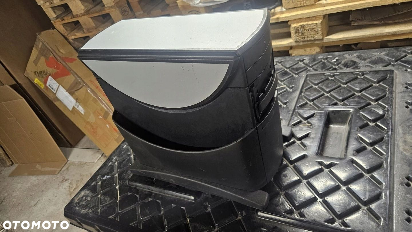 VW T5 7H T6 7E 7E5 MULTIVAN STOLIK WIELOFUNKCYJNY 7E5.861.171 B 7E5861171B - 3