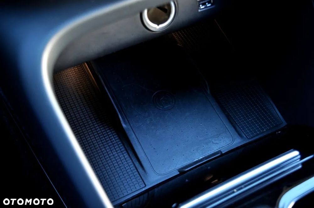 Volvo XC 40 T3 Geartronic RDesign - 33