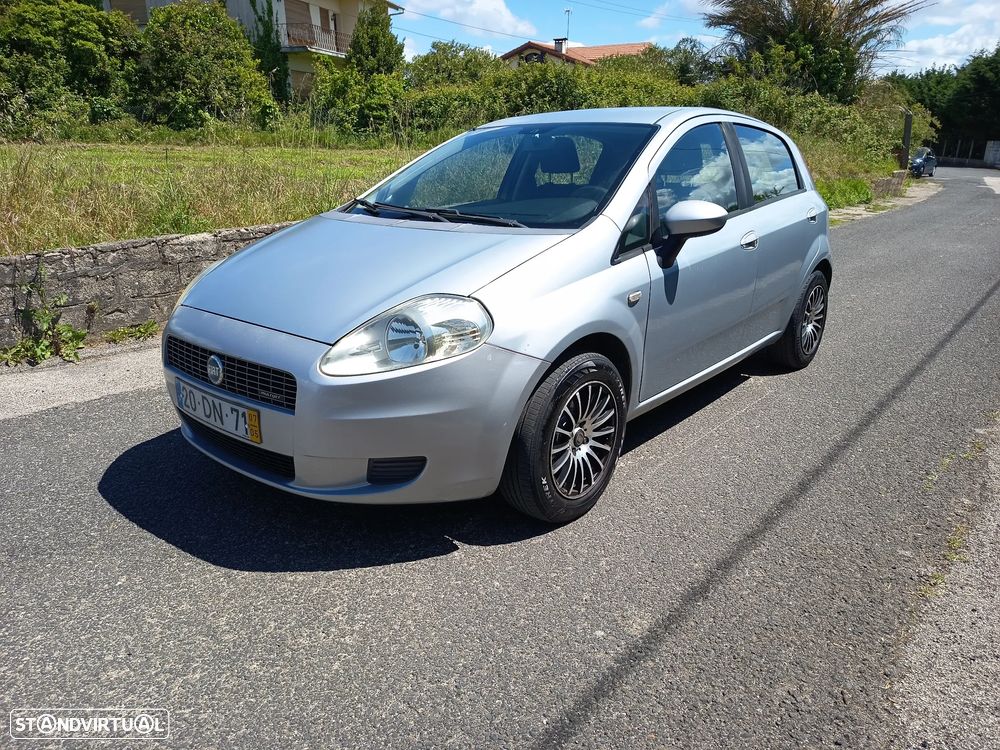 Fiat Grande Punto - 2
