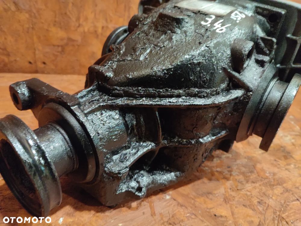 BMW E39 ORYGINALNY DYFER / DYFERENCJAŁTYŁ ŚREDNIA GŁOWA O PRZEŁOŻENIU 3.46 DO SILNIKÓW GAMY M52B20 ( 2.0i ) O NR.  33 10 1 428 497 / 33 10 1 214 545 OEM W DOBRYM STANIE - 16