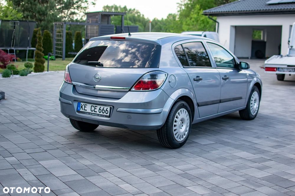 Opel Astra - 10