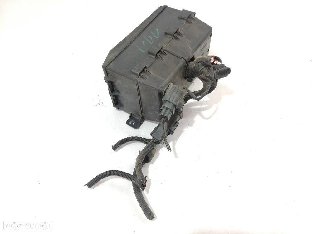 CAIXA RELÉS / FUSÍVEIS FORD FOCUS TURNIER 1999 - 2