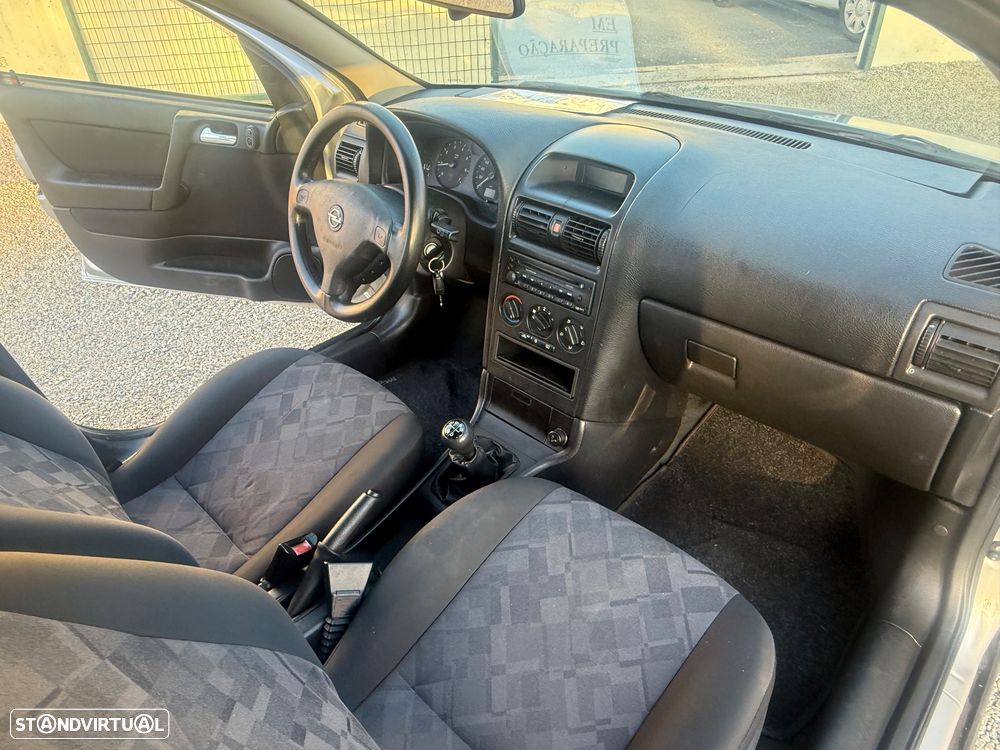 Opel Astra Caravan 1.2 Club - 17