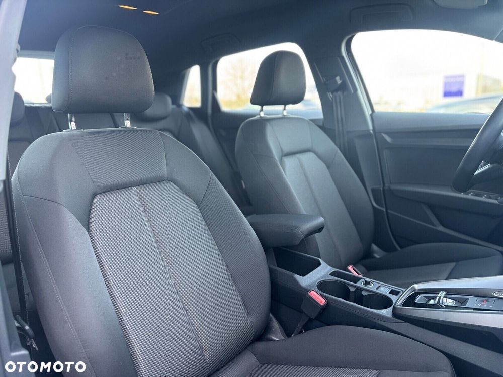Audi A3 Sportback - 12