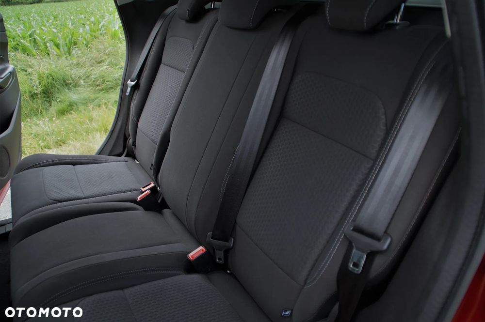 Ford Kuga - 40