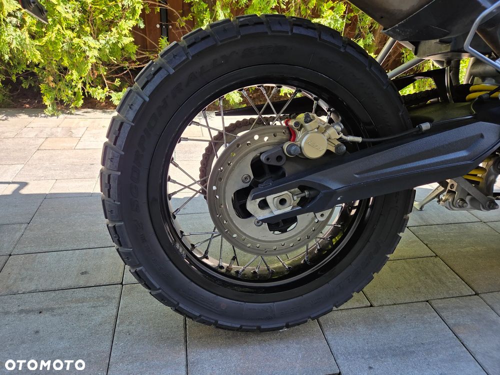 Triumph Tiger - 12