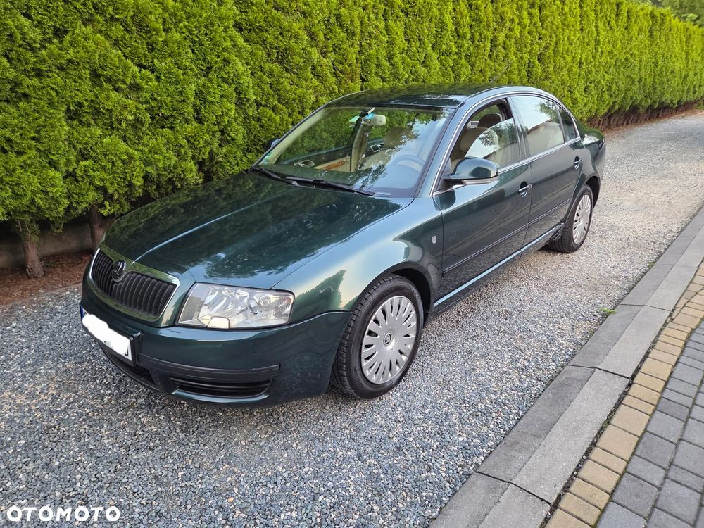 Skoda Superb 2.0 TDI DPF Elegance - 1