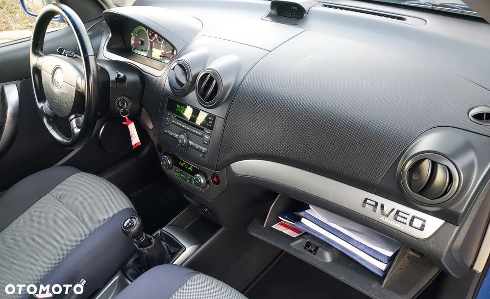 Chevrolet Aveo 1.4 16V LT - 28