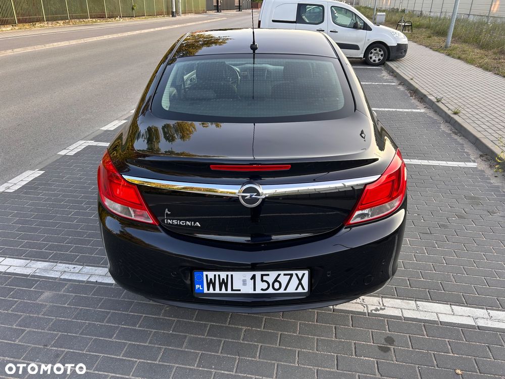 Opel Insignia 1.6 - 10
