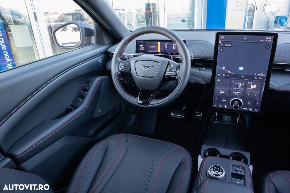 Ford Mustang Mach-E - 25