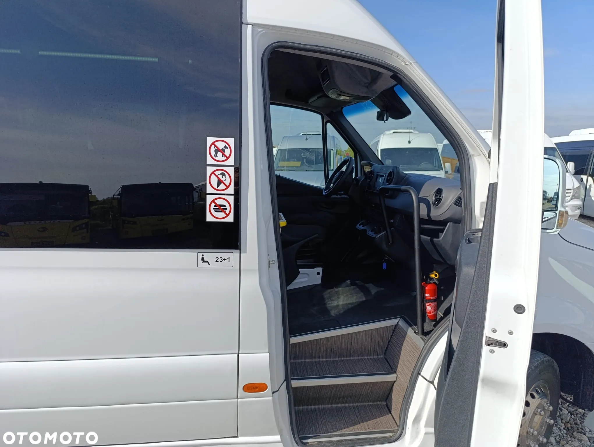 Mercedes-Benz Sprinter 517 - 14