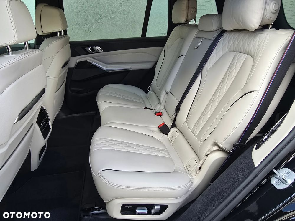 BMW X7 xDrive40d mHEV sport - 9