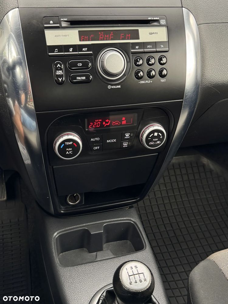 Fiat Sedici 2.0 Multijet DPF 4x4 Emotion - 12