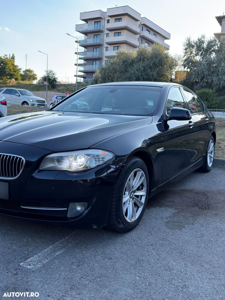 BMW Seria 5 530d xDrive AT - 1