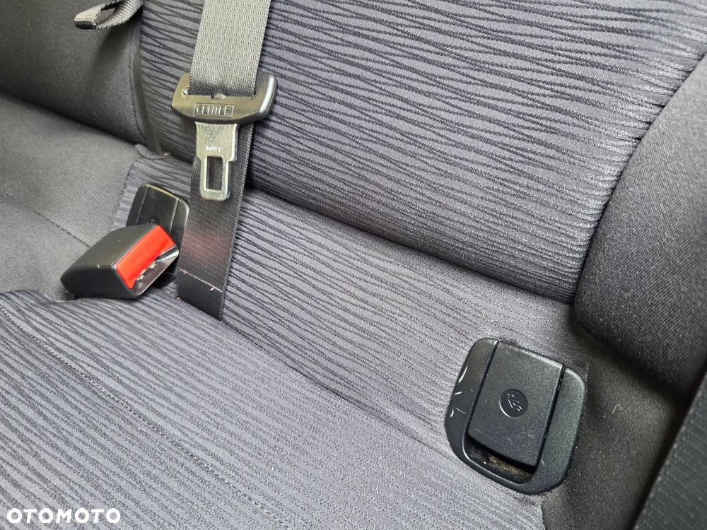 BMW X1 sDrive18i xLine - 26