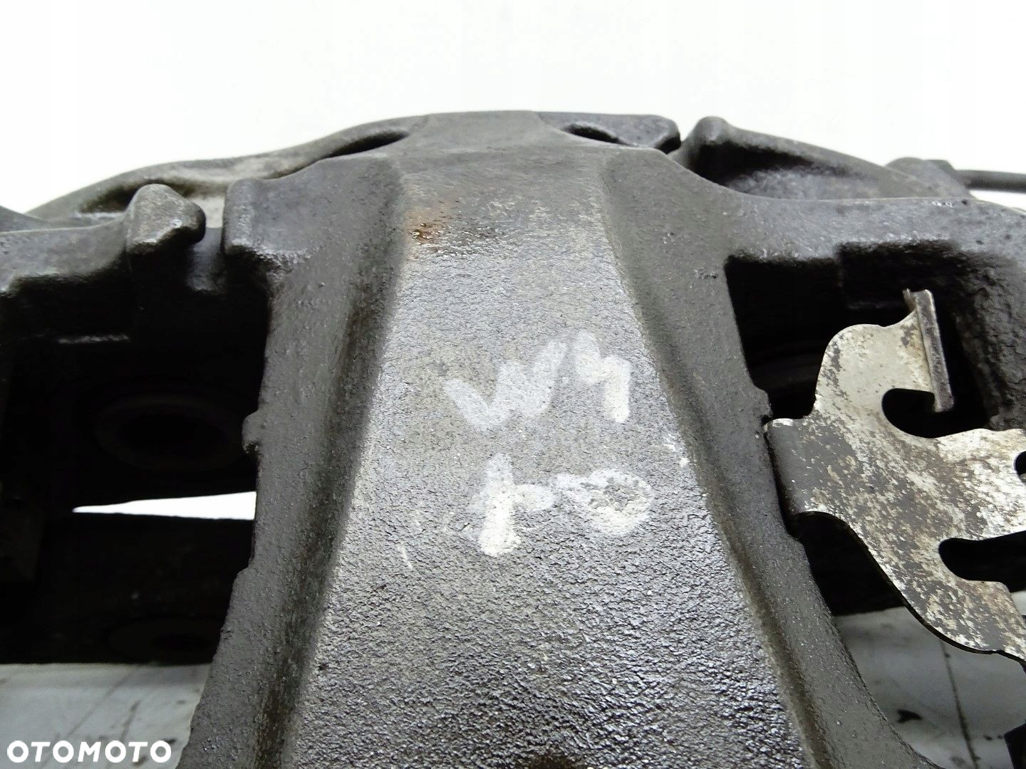 ZACISK HAMULCOWY PRAWY PRZÓD PRZEDNI AUDI Q7 4M 3.0 TDI 6 TŁOK BREMBO - 7