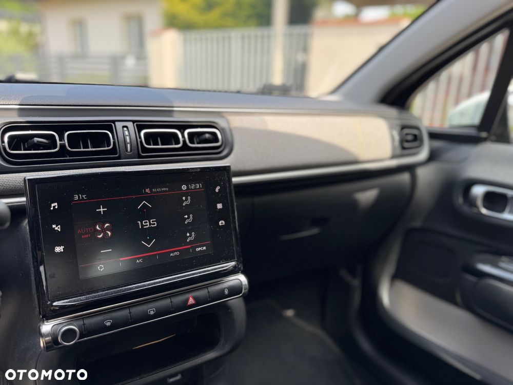 Citroën C3 1.2 PureTech Shine S&S - 10
